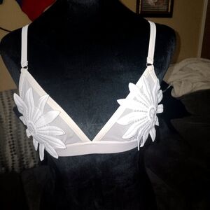 Women's floral bikini top